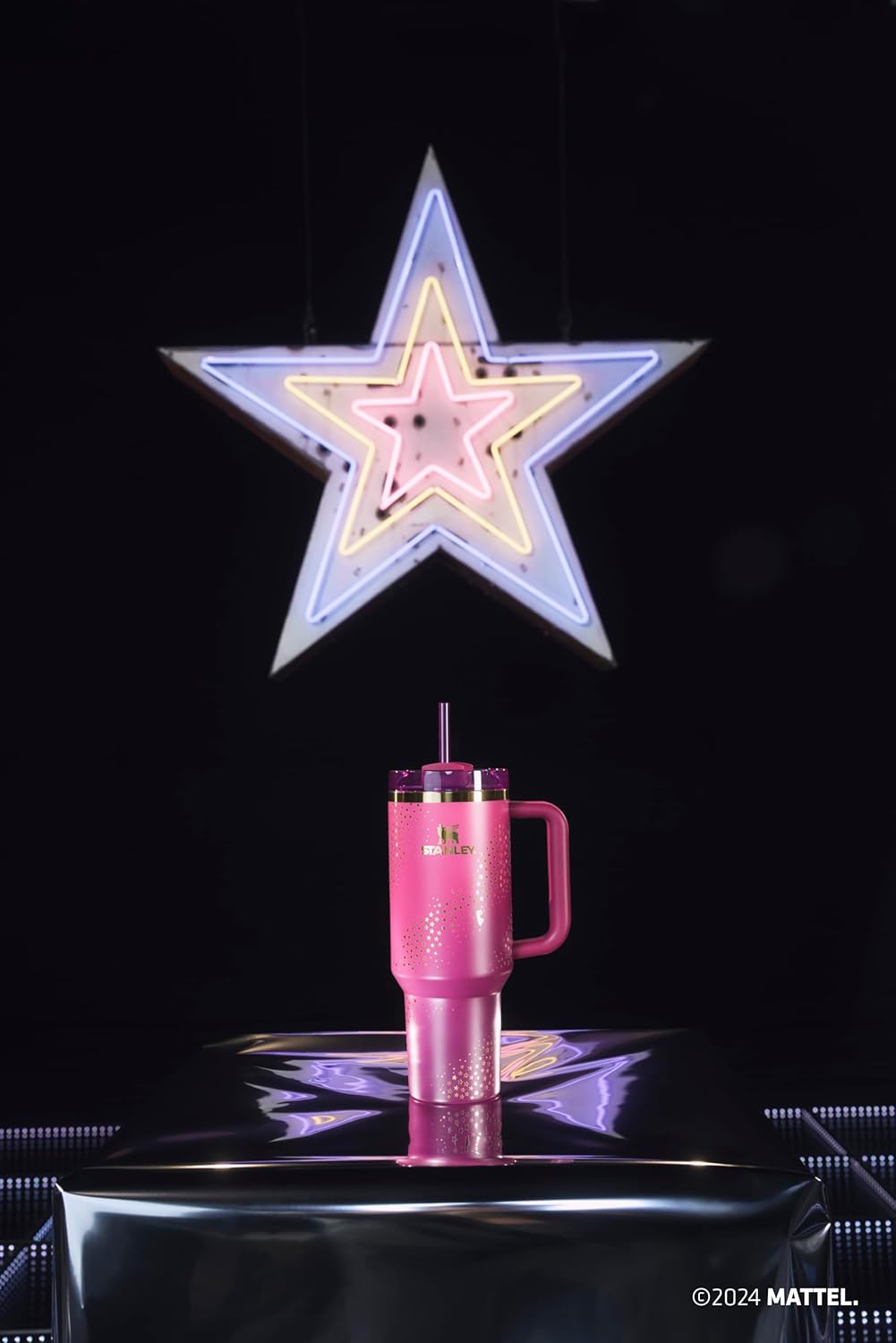 Stanley X BARBIE ’70S SUPERSTAR QUENCHER 40 OZ