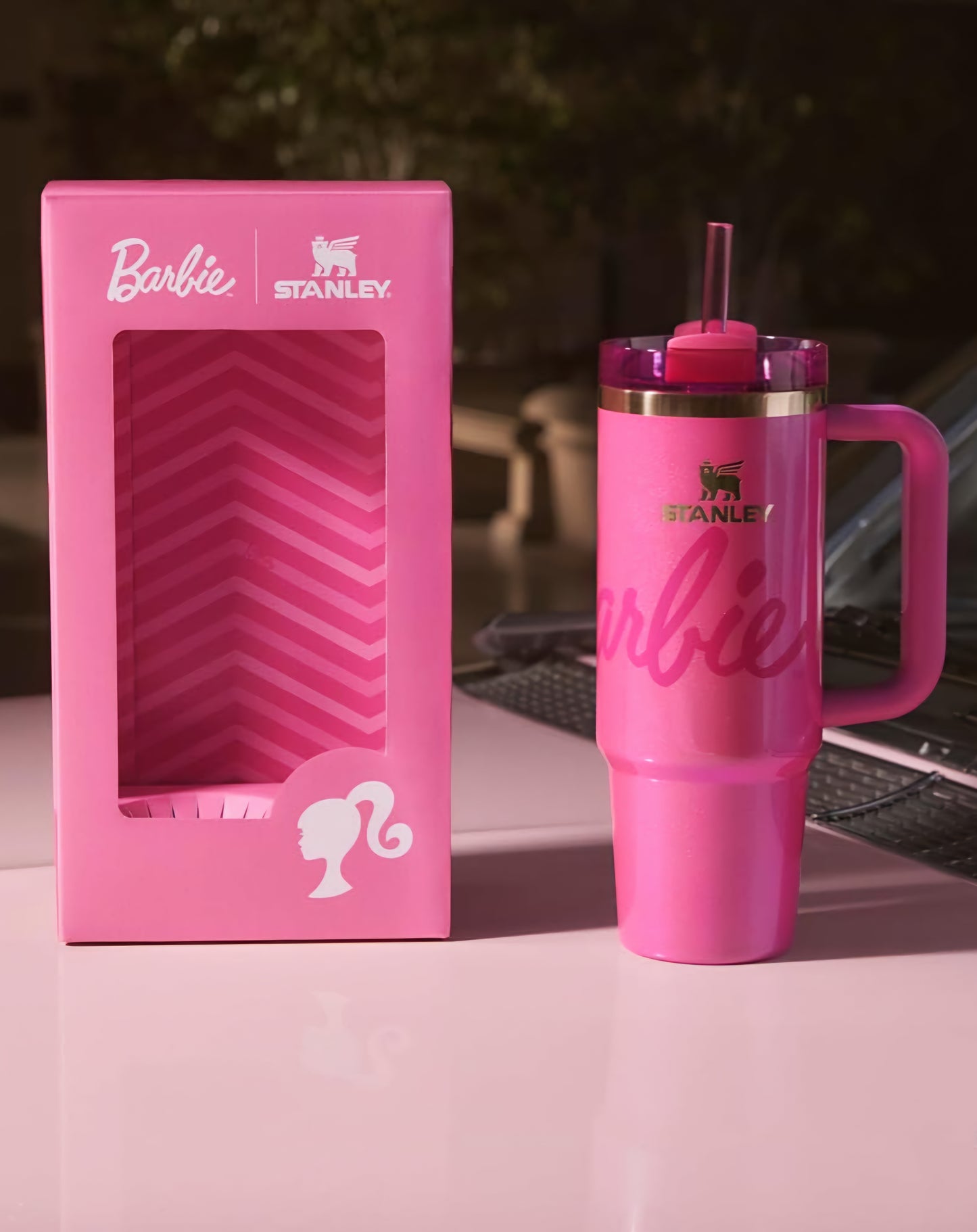 Stanley x Barbie Series 40 oz PINK BARBIE
