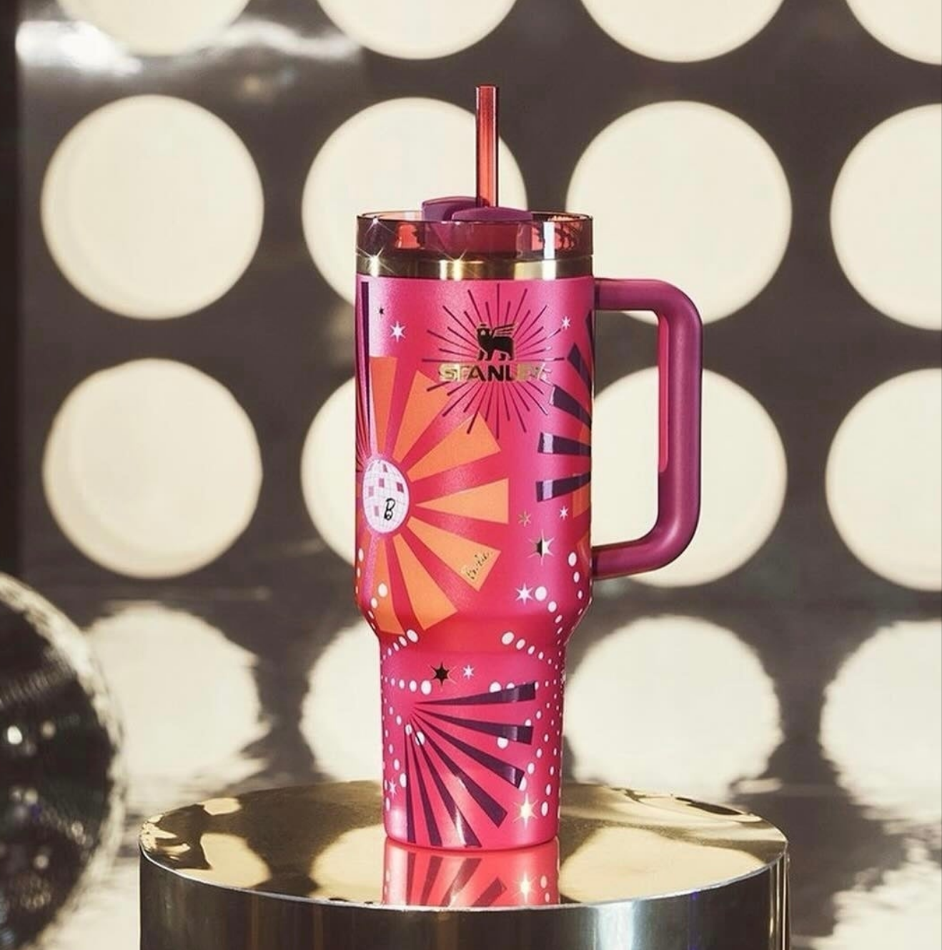Stanley X Barbie ’80s Dynamite Quencher 40 Oz Power-Pink Hydration with Vintage Vibes