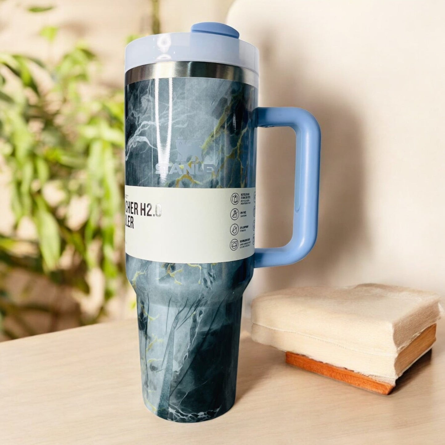 Stanley Quencher Glossy Marble Water Tumbler 1.18L with Straw