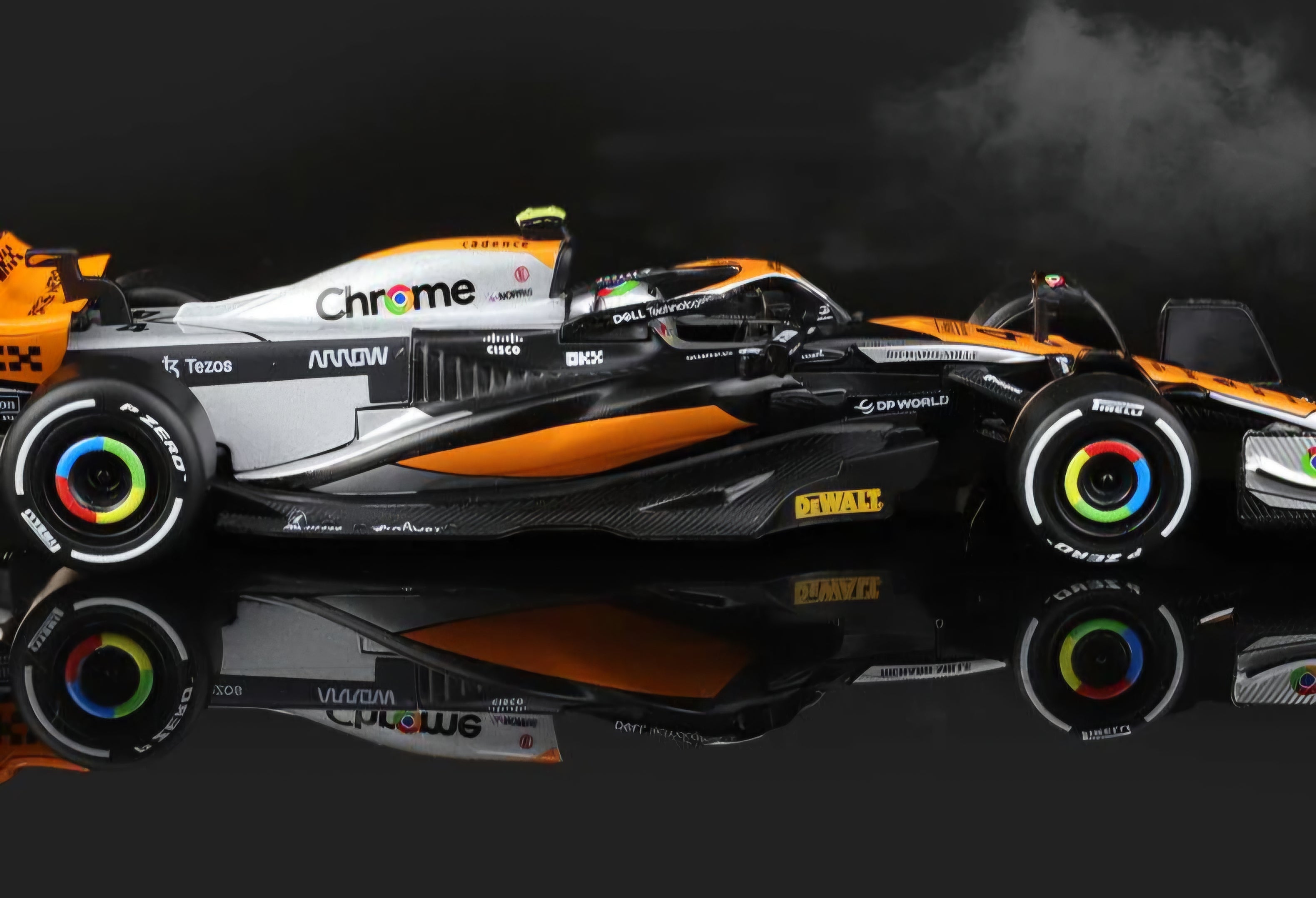 McLaren F1 UK National racing car Scale 1:43 KAAYU WORLD