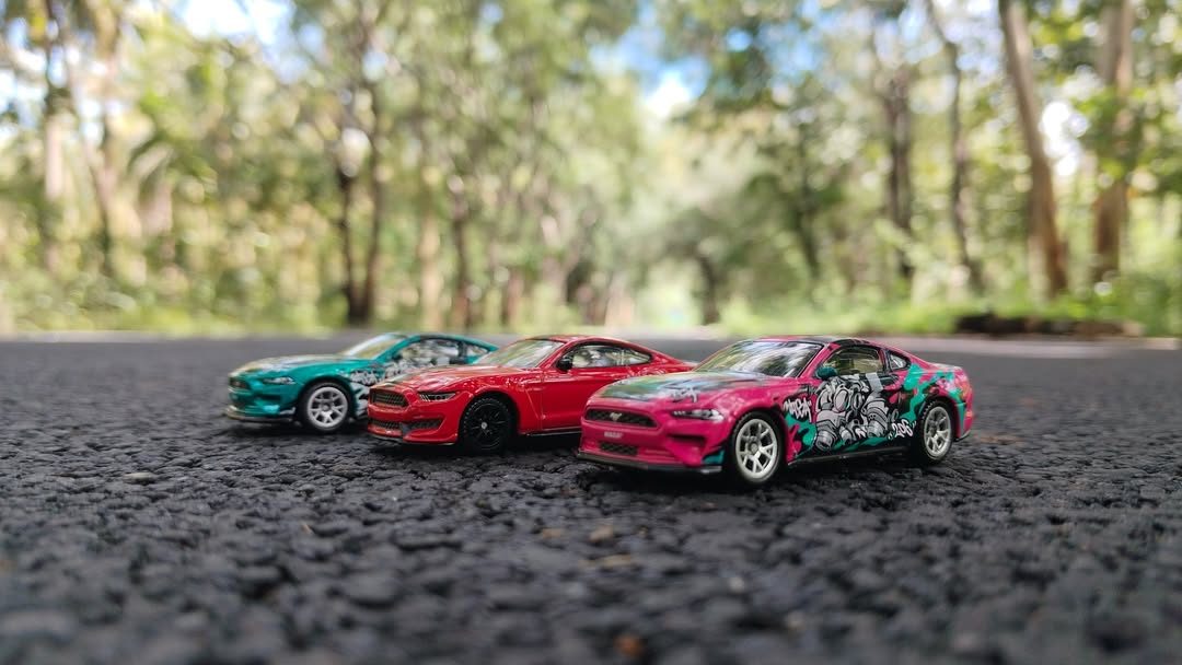 Ford Mustang 2018 GT WASA PINK DieCast Metal Car of CCA Scale 1:64 (Premium Display Box) KAAYU WORLD